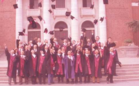 ���ڱ�ҵ���Ը��Ծ���30��