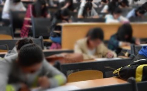 ���ڴ�ѧ�����ʵϰ�ռǷ��Ľ���10ƪ