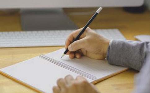 ��̩���ʫѡ������У���ѡ25ƪ��