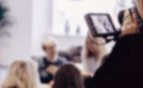 ��С���ߵ����ҽ��ܷ���