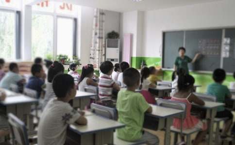 ���н�ѧ����С��