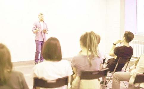 ���ţ�ѧ�ڽ�ѧ�����ܽ�