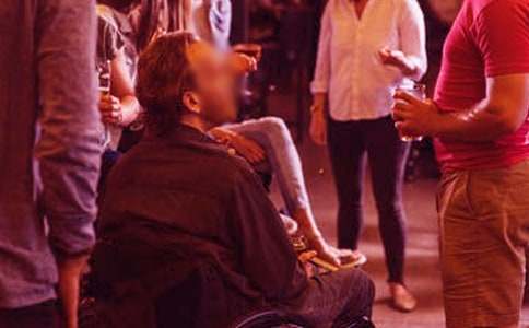 �Ƶ�ͻ������ף�ƴ�