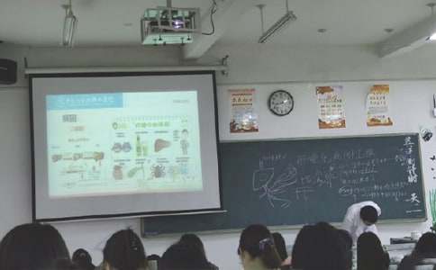 �Ͽ�˵���ļ����龫����15ƪ��