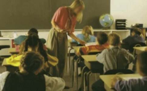 Сѧ����ѡ�Ͷ�ίԱ���Ը�����