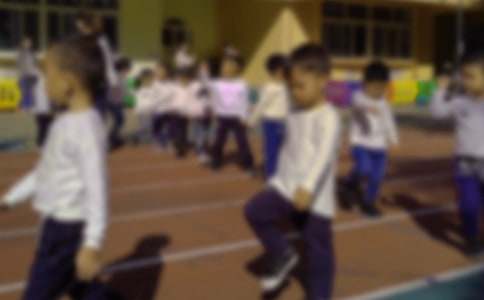 ��ѧ����ٳٵ�������