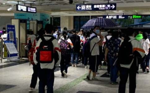 初中学生自我介绍范文