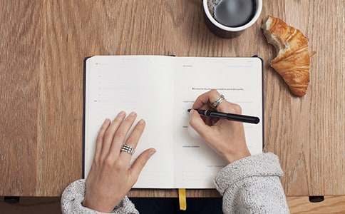 ����ϲ����һ������Ʒ���ģ����ţ�