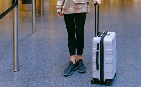 ��������