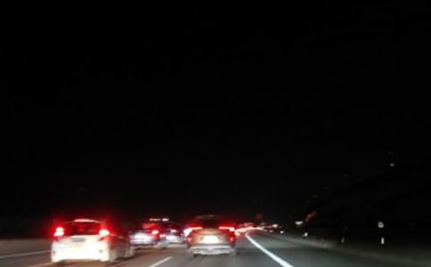 ����ʡ���ٹ�·���ϻ����ƶ�