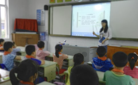 ��ѧ���齻�����Ը�15ƪ