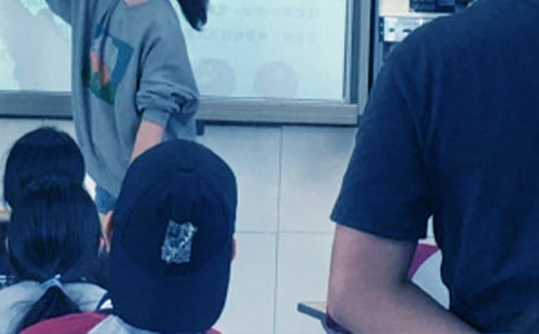 �������ѧУ���л����