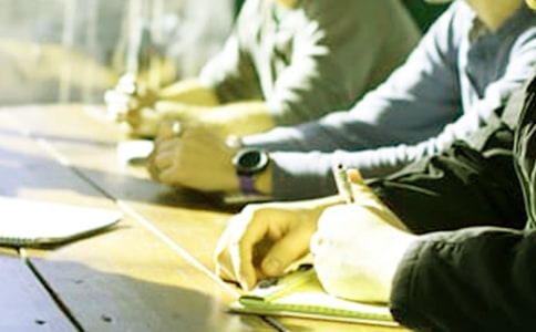 ��ѧ����̸���ϵĽ�����